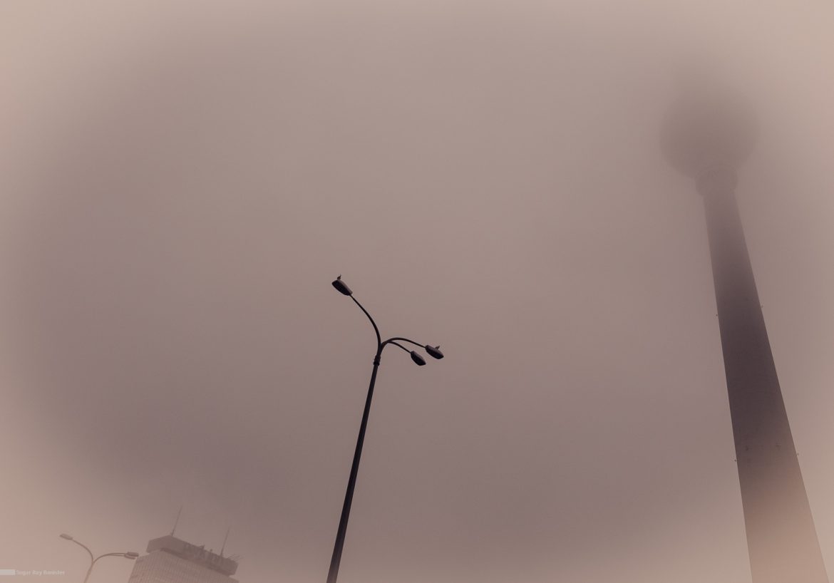 Alexanderplatz im Nebel