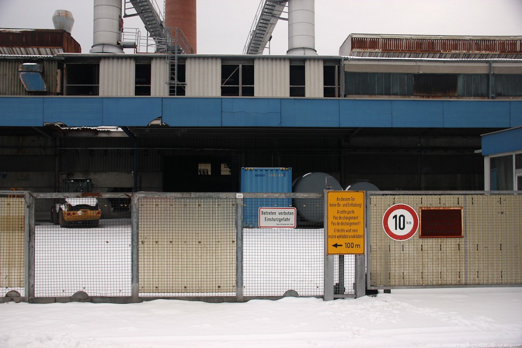 Fabrik im Hafen 01 - SugarRayBanister