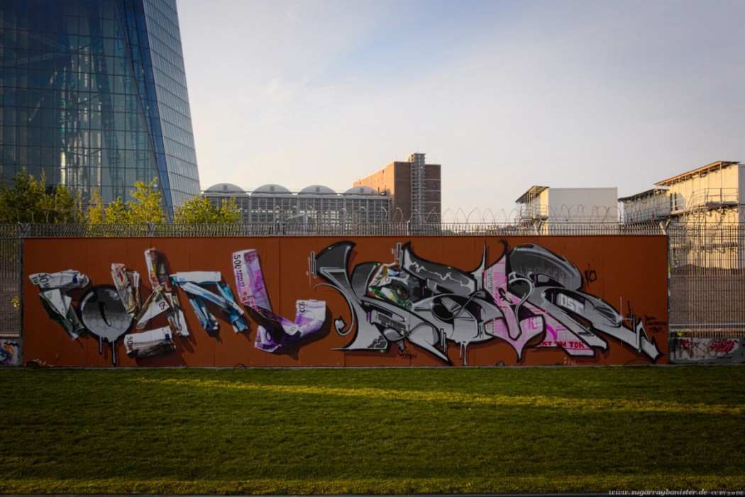 Graffiti am EZB-Neubau 4