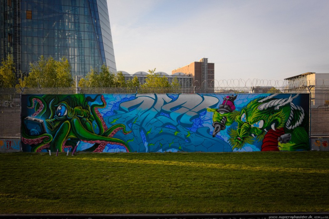 Graffiti am EZB-Neubau 5